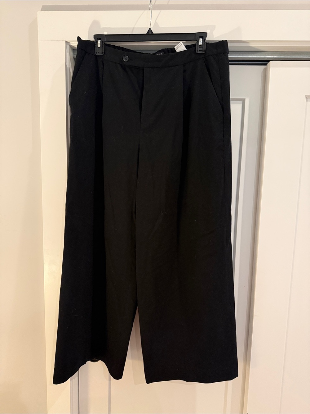 Banana Republic Classic Black Wide-Leg wool Pants NWT